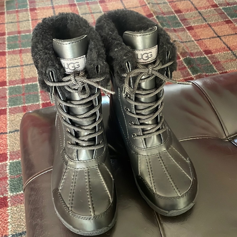 UGG Waterproof Adirondack